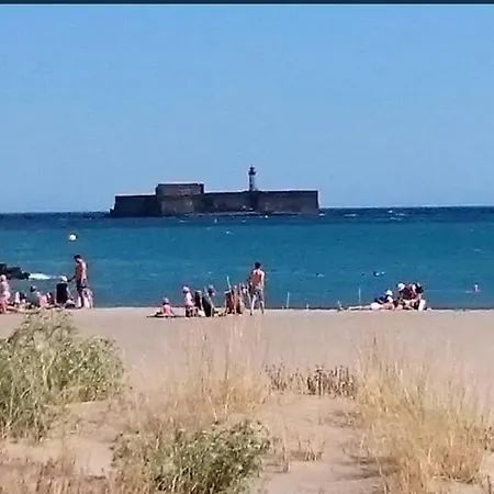Climatisée Avec Jardin, Bbq, Piscine Et Parking * Roujan