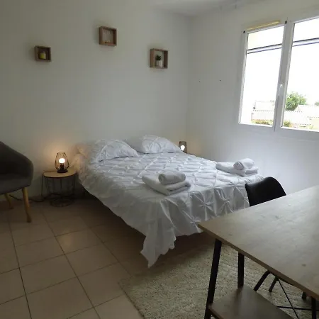 Climatisée Avec Jardin, Bbq, Piscine Et Parking Villa Roujan