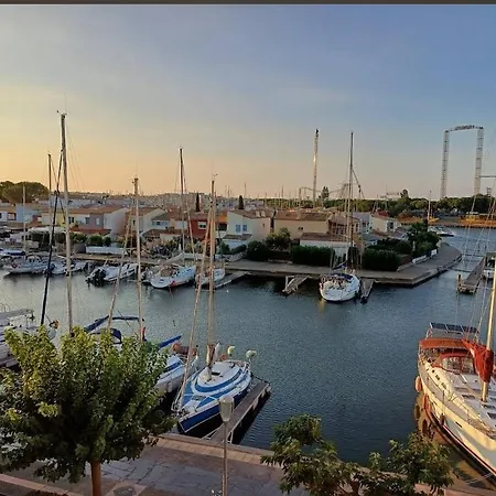 Villa Climatisée Avec Jardin, Bbq, Piscine Et Parking *